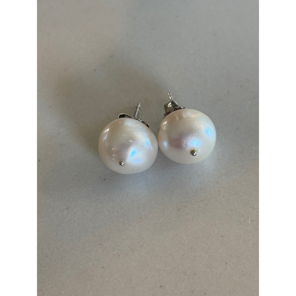 Elegant Baroque‎ Pearl Stud Earrings White Gemstone Classic Jewelry for Women